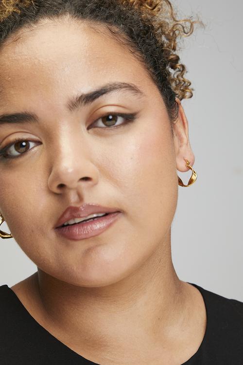 Organic twisted hoop earrings - gold