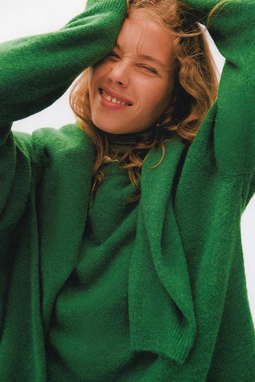 Knitted jumper - green