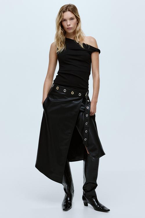 One-shoulder top - black