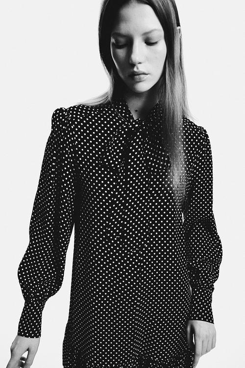 Bow-collar tunic dress - black/spotted