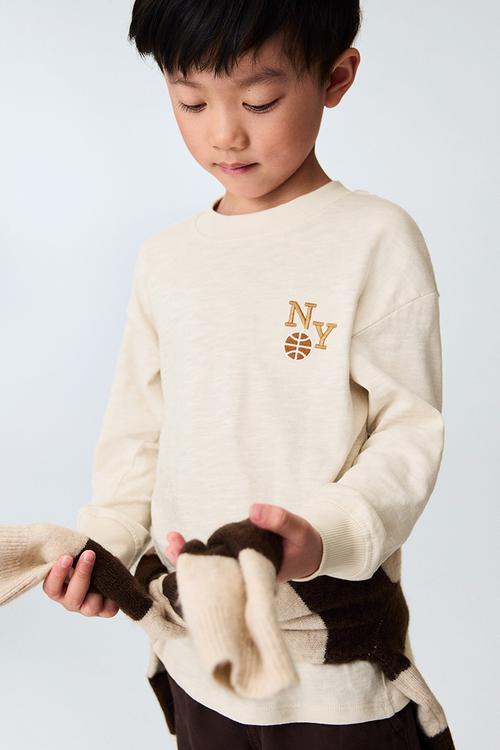 Motif-detail long-sleeved t-shirt - light beige/ny