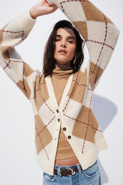 Jacquard-knit cardigan - light beige/argyle pattern
