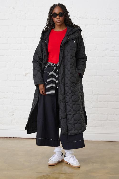 The Multiway Maxi Puffer - Black