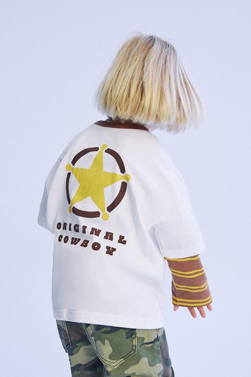 License Layer Tee - Lcn Dis Vanilla/ Toy Story Woody
