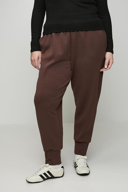 Plus Tapered Leg Jogger - Choc
