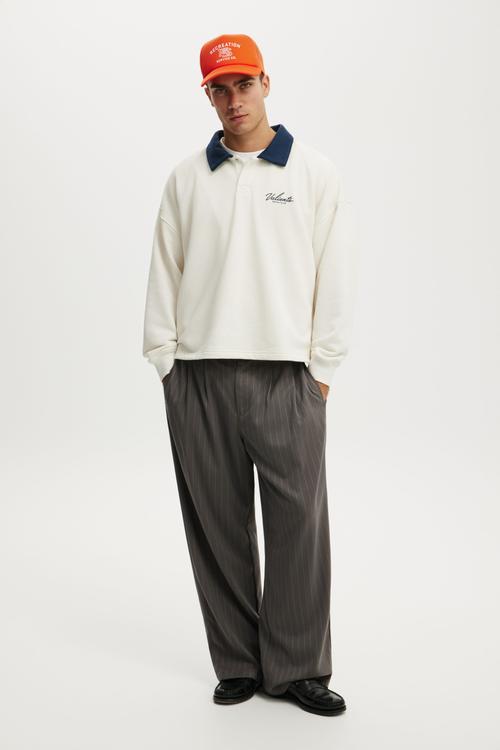Cropped Fit Graphic Fleece Polo - Chalk White/Auto Navy/Valiente