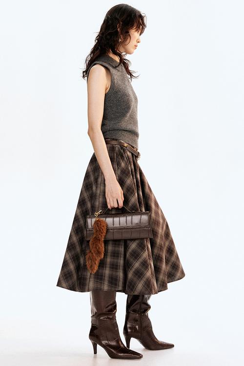 Collared sweater vest - dark grey marl
