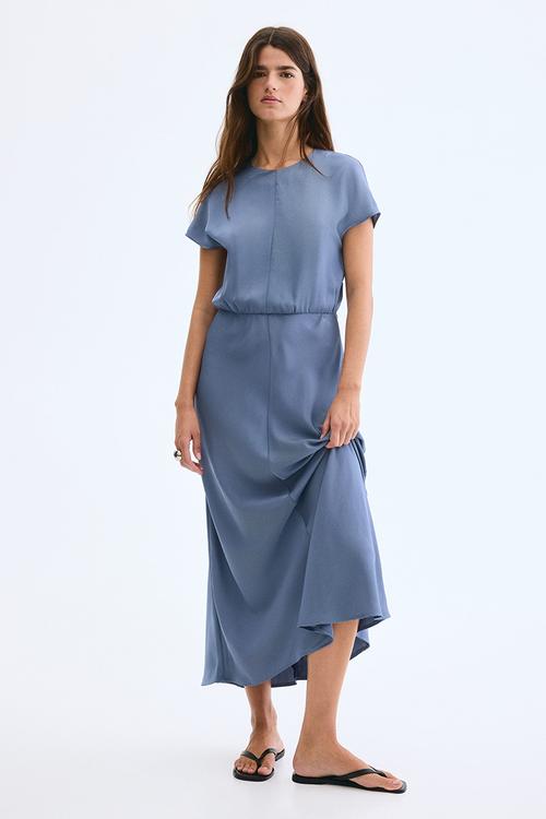 Cap-sleeved satin dress - dusty blue