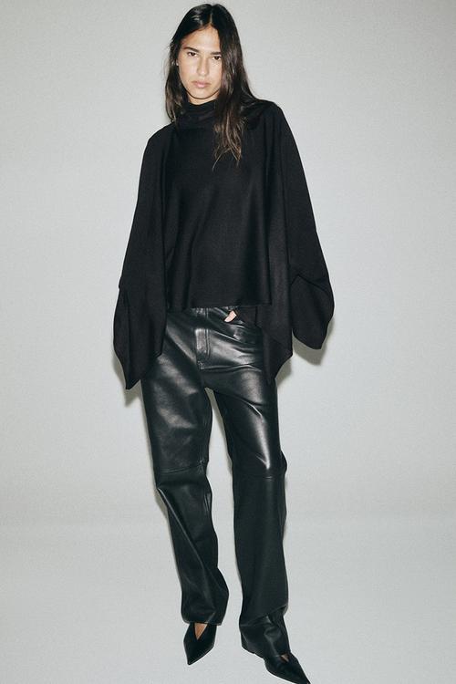 Fine-knit cape - black