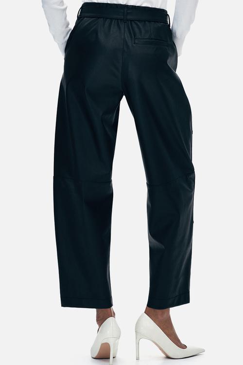 Belted coated trousers - black