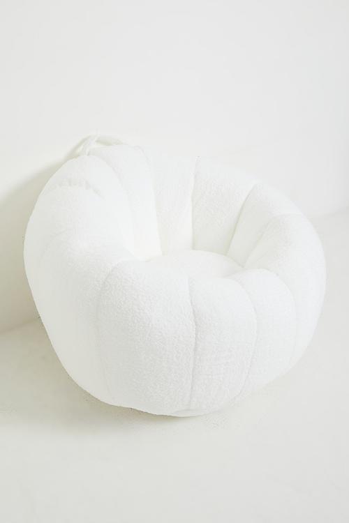 Seashell design chair and ottoman - off white