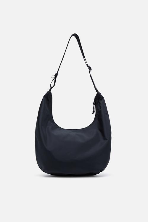 D pack shoulder bag - black