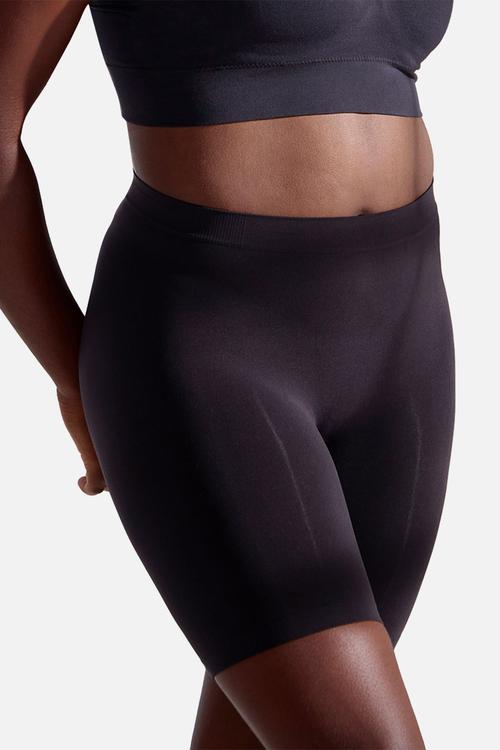Seamfree ultra light smoothing slip short - black