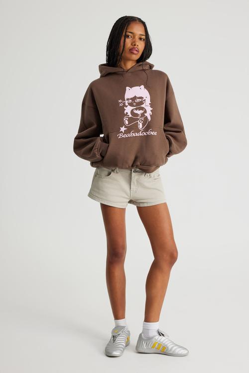 Music Merch Boxy Hoodie - Lcn Bra Mud/Beabadoobee Cutie
