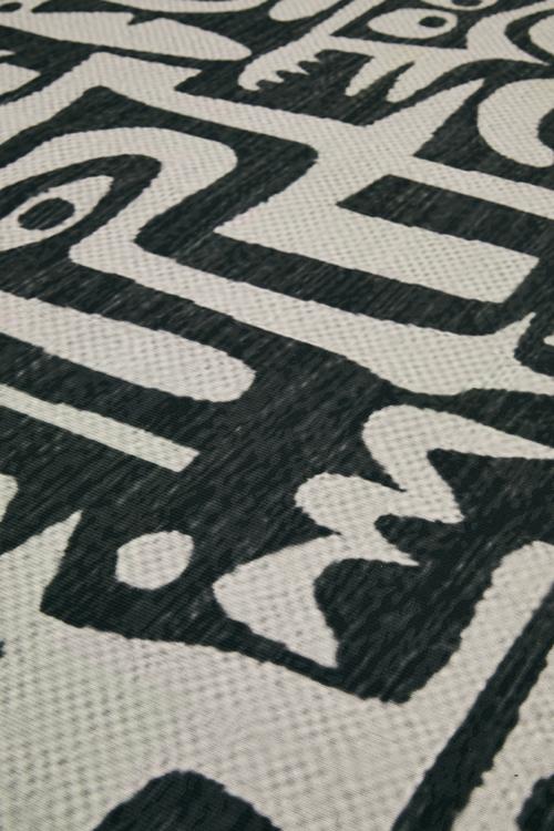 Contemporary abstract rug - black/cream