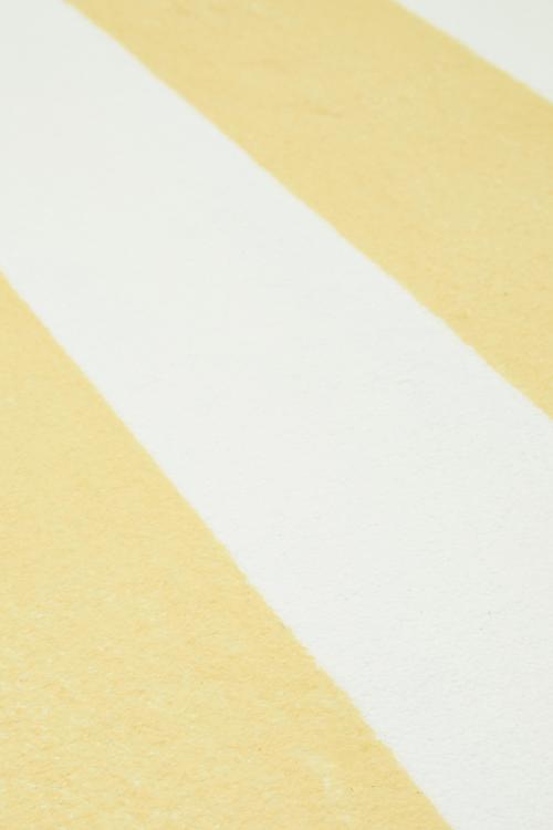 Circular rug - yellow stripes
