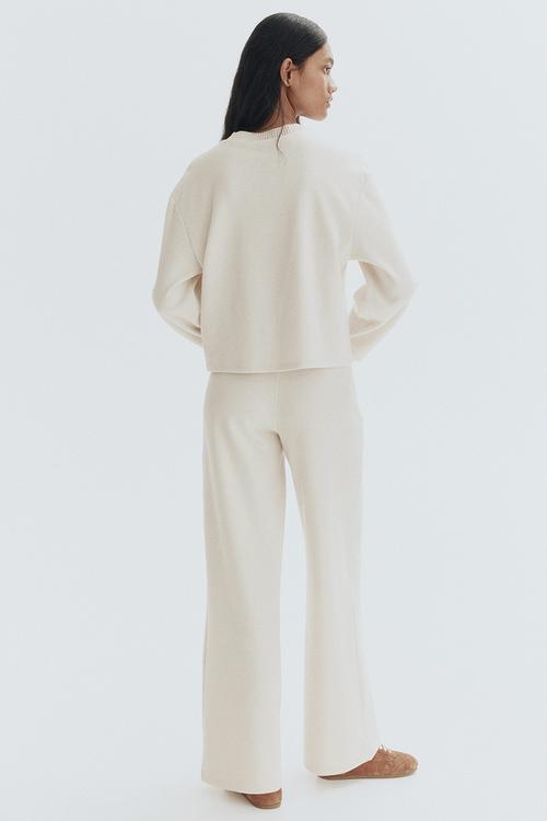 Crease-leg trousers - cream