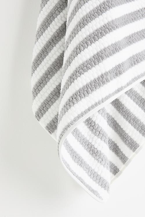 Striped towel - grey