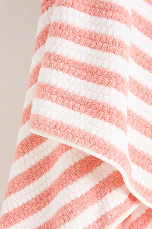 Striped towel - pink
