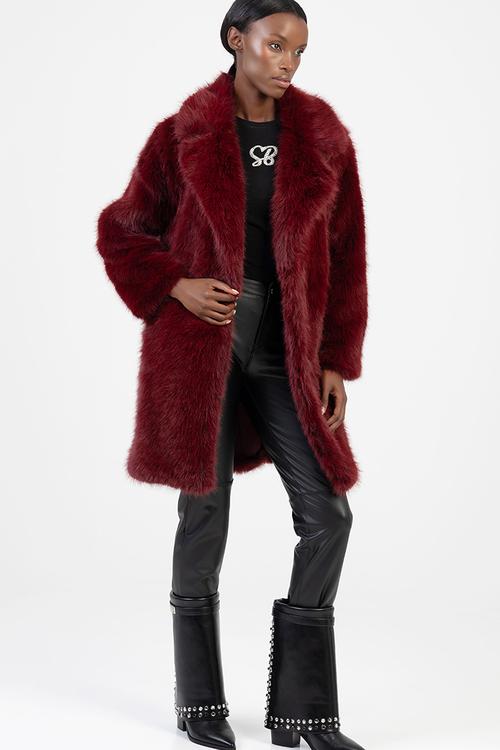 Queen Of Hearts Faux Fur Coat - Burgundy