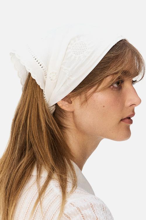 H&M Studio: Broderie anglaise scarf - white