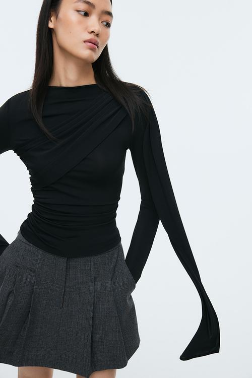Gathered top - black