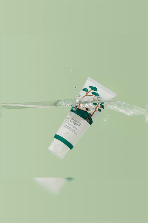 Pine Calming Cica Cleanser - 150ml