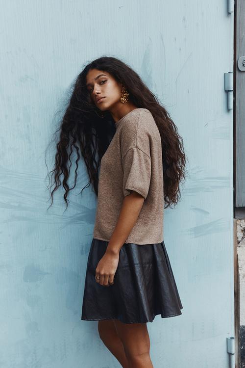 Short-sleeved jumper - dark beige