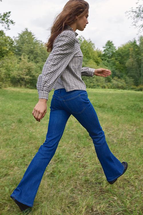 Flared low jeans - denim blue