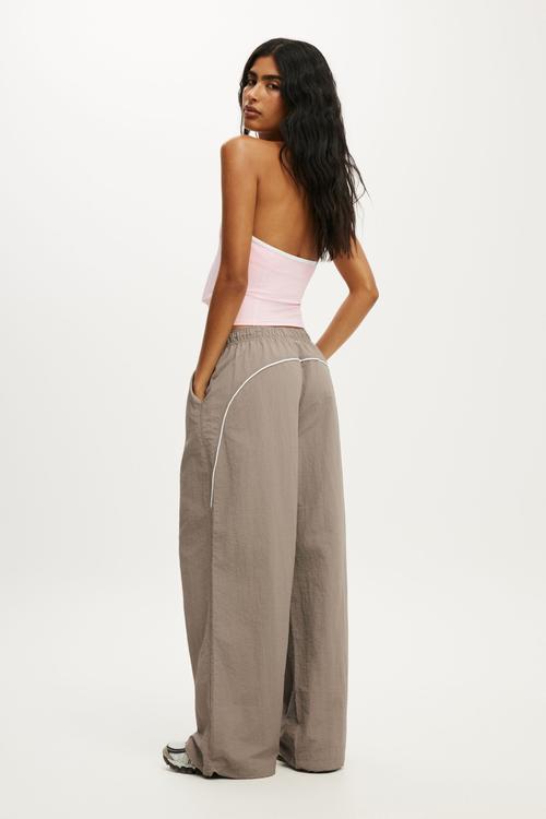 Off Side Woven Sweatpant - Desert Grey
