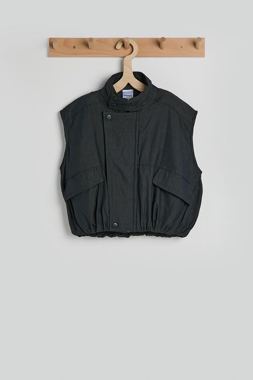 Funnel neck bubble hem vest - black
