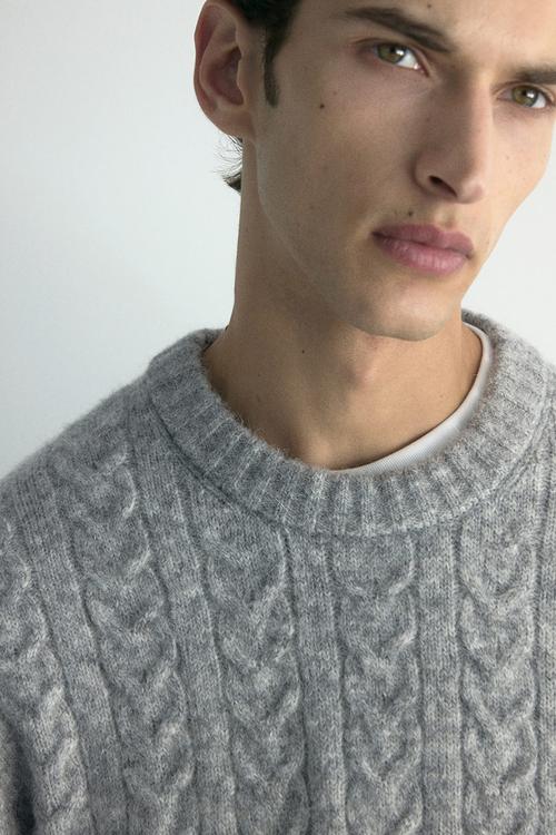 Regular fit cable knit jumper - grey