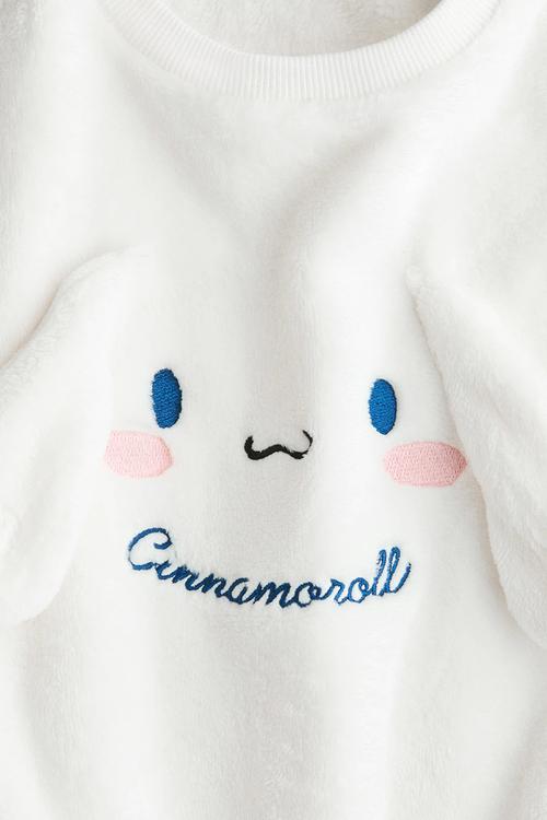 Motif-detail pile sweatshirt - white/cinnamoroll