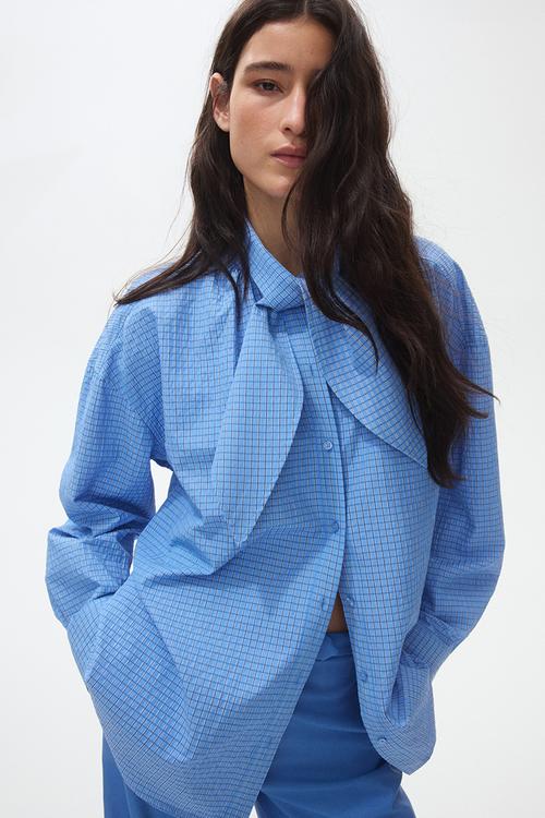 Bow-collar shirt - blue/checked