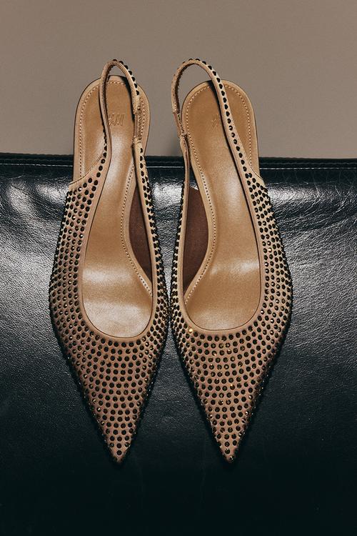 Rhinestone-embellished slingback court shoes - beige/gold-coloured