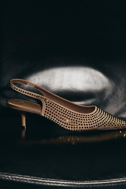 Rhinestone-embellished slingback court shoes - beige/gold-coloured