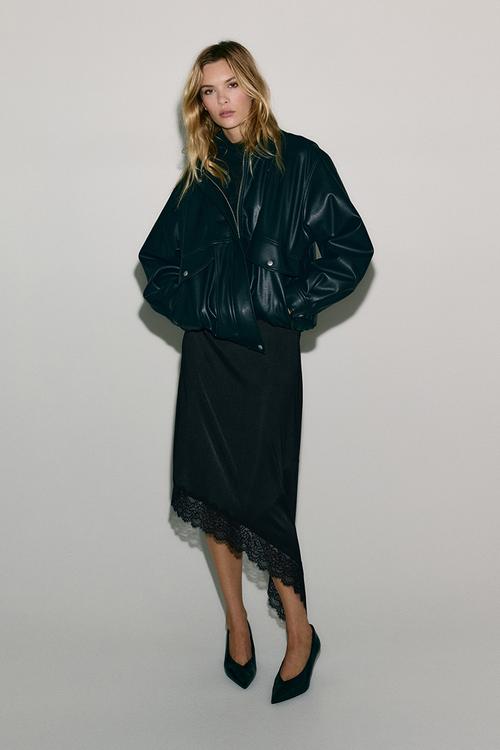 Asymmetric lace-trimmed skirt - black