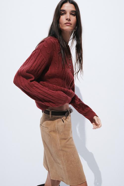 Button-top cable-knit jumper - burgundy