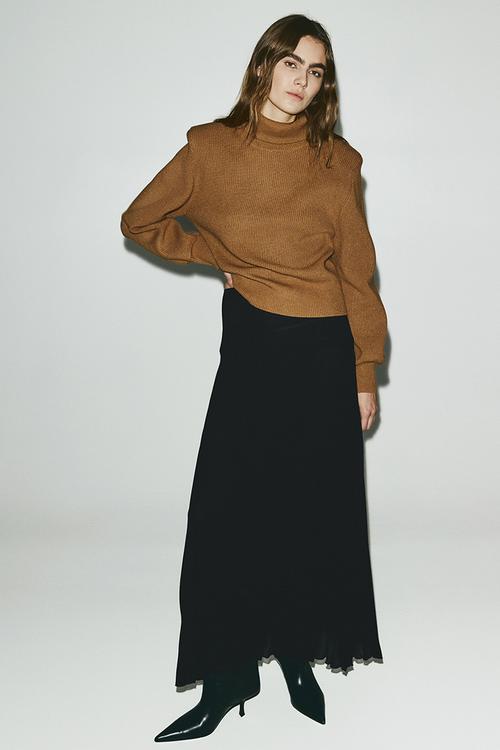 Pleated chiffon skirt - black