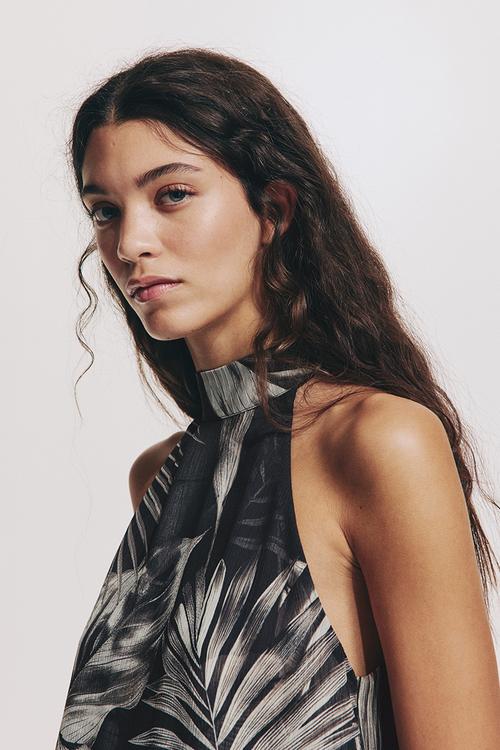 Halterneck top - black/patterned