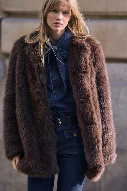 Fluffy coat - dark brown