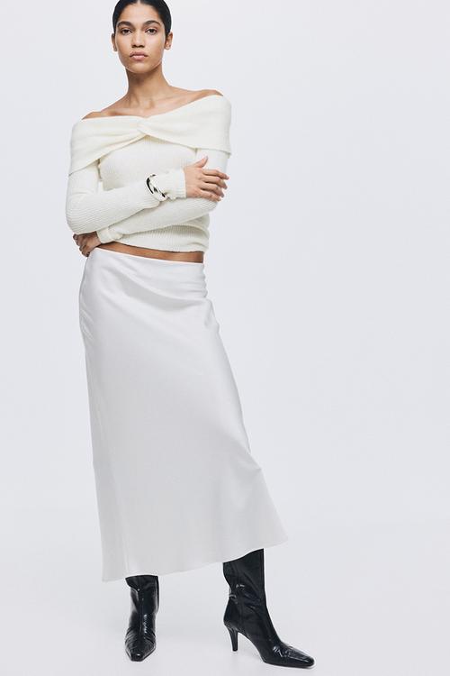 Off-the-shoulder jumper - white