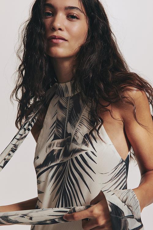 Scarf-detail dress - cream/patterned