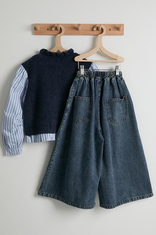 Knit vest with striped shirt & wide leg jeans - navy/blue