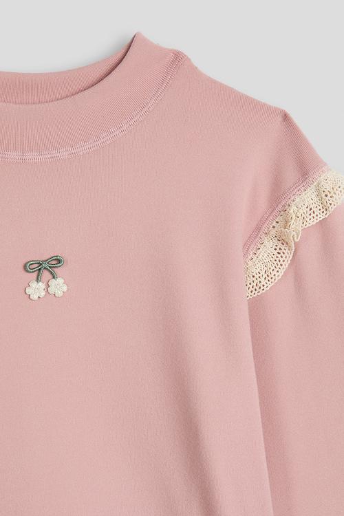 Crochet ruffle top with embroidered bow - pink