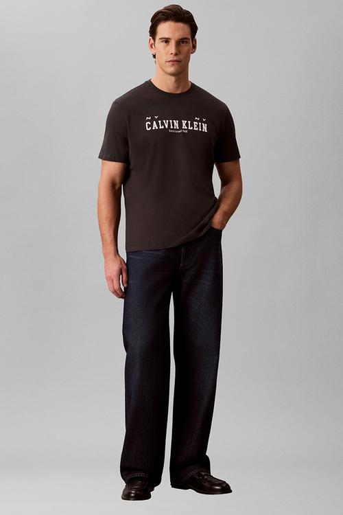 Ss 30S Whsl Calvin Coll Word Graphic Tee - Pirate Black