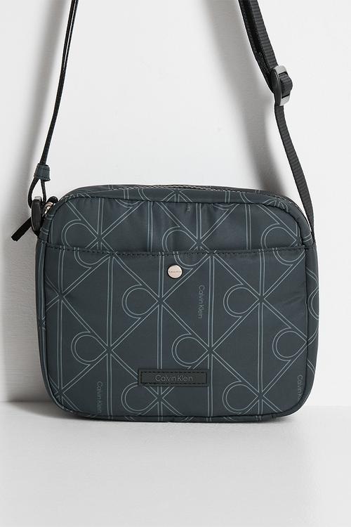 Printed Emblem Aop Nylon Camera Bag - Pirate Black