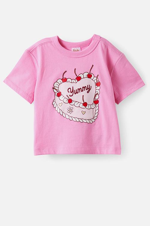 Bobbi Short Sleeve Graphic Tee - Strawberry/Milk Yummy