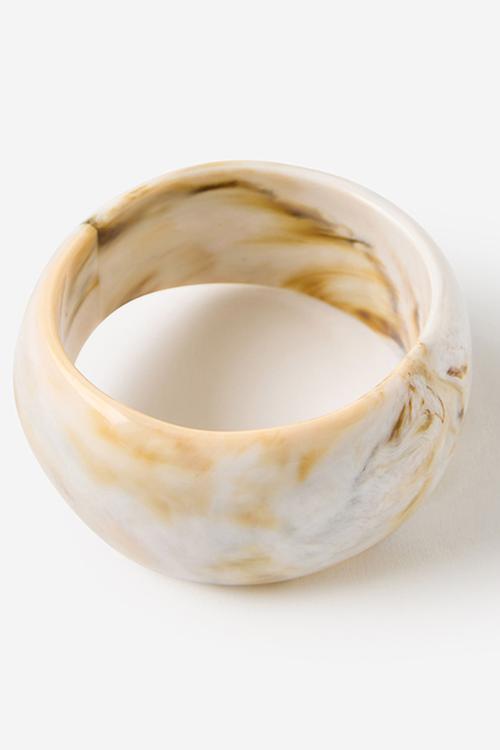 Single bracelet - creamy beige swirl bangle