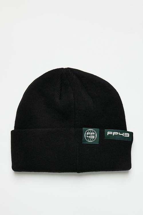 R3M0T3 Beanie - Black
